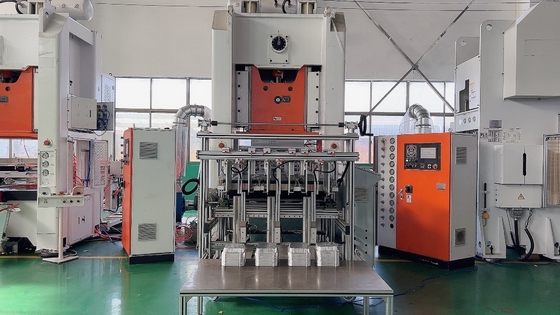 satın al Mekanik Alüminyum folyo konteyner yapma makinesi Entegre hava yastığı kontrolü online manufacture
