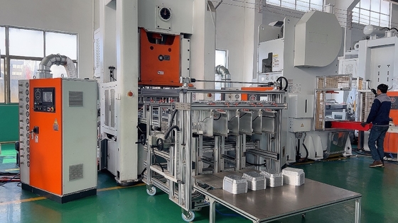 satın al 12000PCS/Saat Pnömatik Alüminyum folyo Gıda Konteyneri Yapma Makinesi H Tipi PLC Kontrolü online manufacture
