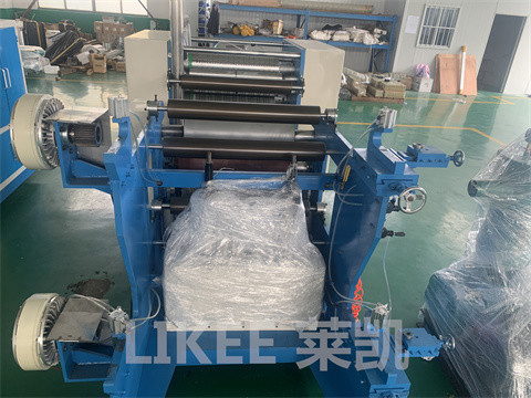 satın al V/Z şekli 27kW Yüksek Güçlü Elektrikli Alüminyum Folya Yaprak Çıkış Makinesi online manufacture