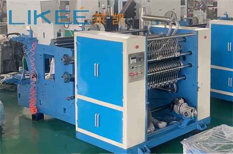 satın al LKS300 Yüksek Verimlilik Alüminyum Folya Yaprak Çıkış Makinesi Gıda Paketleme için online manufacture