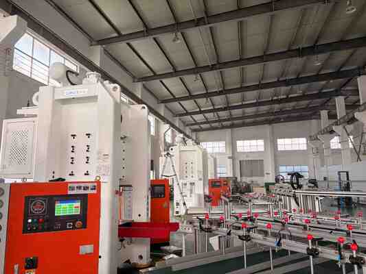 satın al Alüminyum Folyo Kap Yapma Makinesi Gıda Ambalajı Tek Kullanımlık Tava 8 inç Hava Fritözü İçin online manufacture