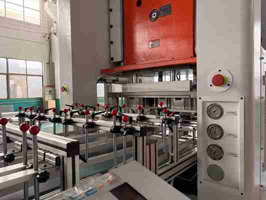 satın al LK-T80 Alüminyum folyo konteyner makinesi 50 vuruş/dakikası Ortalama üretim hızı online manufacture