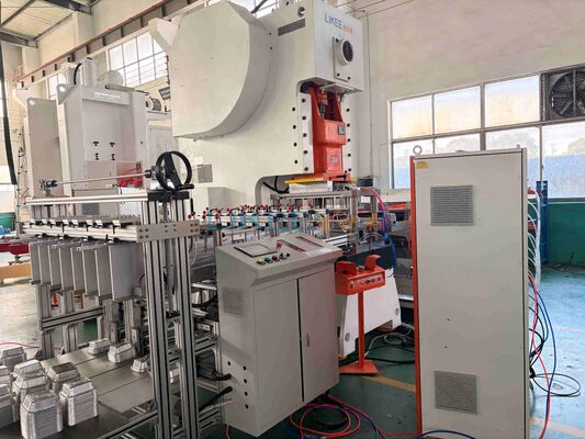 satın al 63 tonluk Otomatik Alüminyum Folya Konteyner Yapma Makinesi 24 Saat Sürekli İşlem için Fabrika Doğrudan Fiyatlandırma Çevrimiçi üretim