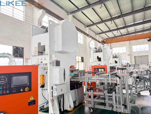 satın al Tam otomatik Alüminyum folyo konteyner makinesi 3 boşluk kalıbı ve C çerçeve yapısı ile Çevrimiçi üretim