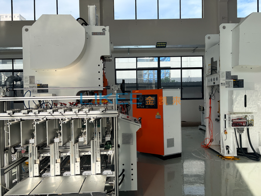 satın almak 63 Ton Basın Kapasitesi Alüminyum Gıda Konteyneri Makinesi 35-70 Vuruş/Min ve 9.000-12.000 Parça/Saat Çıktısı Çevrimiçi üretim