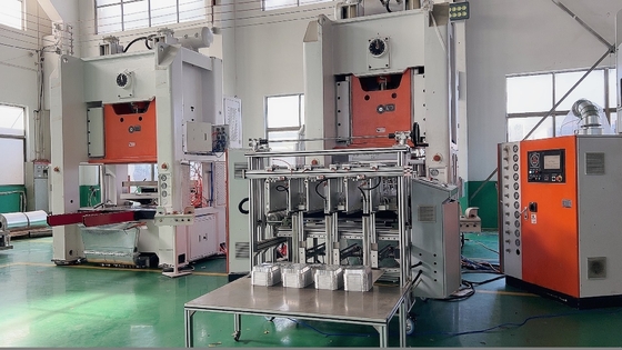 LK-T80 Gıda Konteyneri Alüminyum Folyo Bıçaklama Makinesi Siemens Motor Yapım Hatı