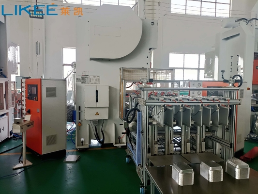 Verimlilik 3 Boşluklu Alüminyum Folyo Gıda Kabı Makinesi SIEMENS Motor 19.8KW Güç Tüketimi