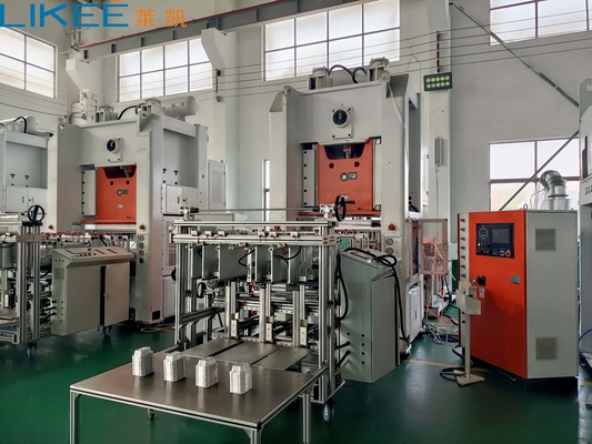 Tam otomatik 12000 Pcs / saat Kapasite Uzun ömürlü Alüminyum folyo konteyner üretim hattı