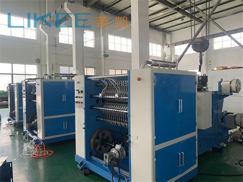 4500KG Alüminyum Folya Yaprak Çıkış Makinesi 500 Yaprak/Min Yaprak Kesme Makinesi