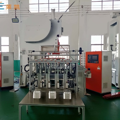 Tam otomatik Alüminyum folyo konteyner üretim hattı 3 boşluk 12000 Pcs / saat