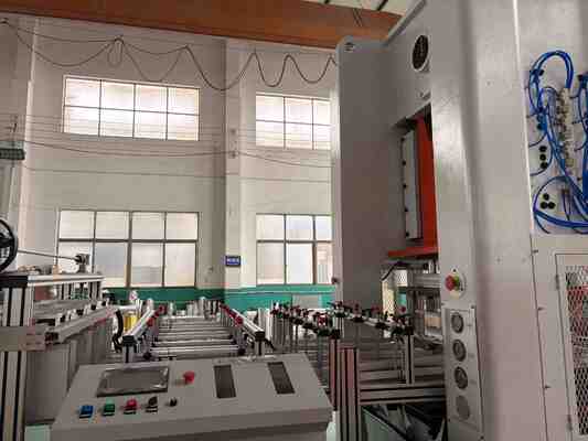 LK-T80 Alüminyum folyo konteyner makinesini kaldırın