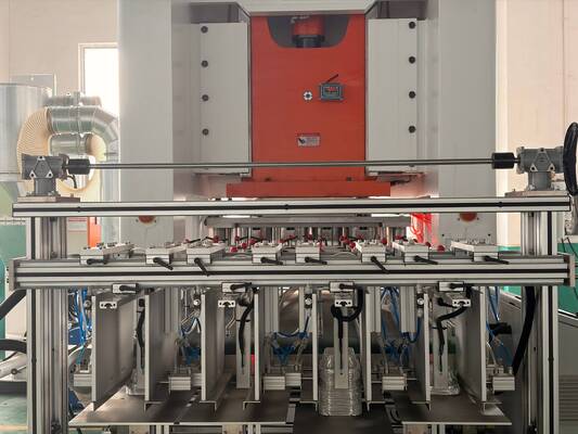 LK-T80 Alüminyum folyo yapım makinesi konteyner SMC pnevmatik bileşenler kullanır