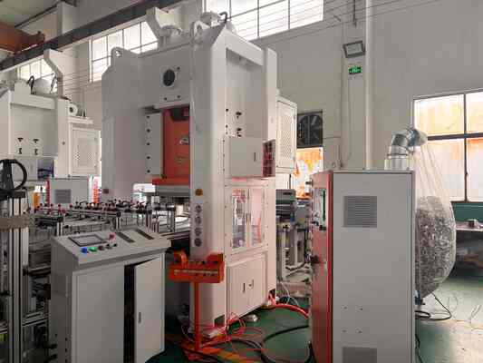LK-T80 Alüminyum Folyo Üretim Makinesi, Mitsubishi PLC Dokunmatik Ekran, 80 ton Pres ve 4'lü Kalıp