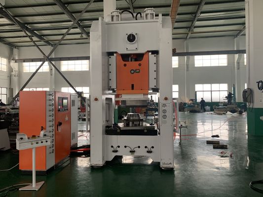 LK-T80 Gıda Kabı Alüminyum Folyo Zımbalama Otomatik Schneider Elektrik Üretim Hattı