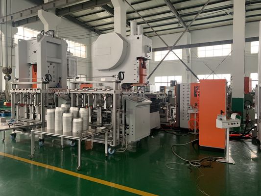 Gıda Ambalajı İçin Verimli LK-T63 Siemens Motorlu Alüminyum Folyo Tabak Yapma Makinesi